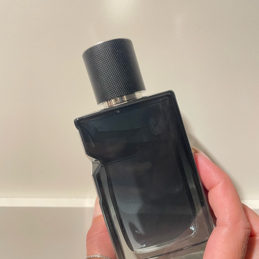 Yves Saint Laurent Y for men cologne - Picture 2 of 2